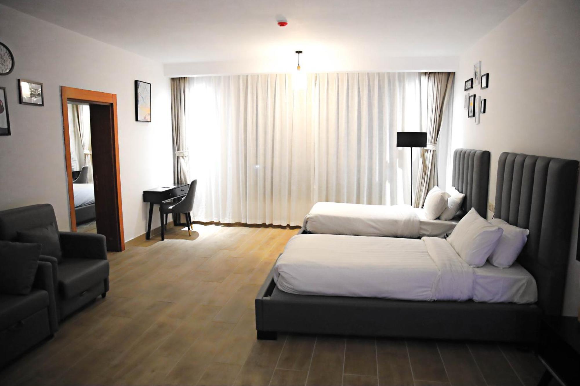 Ocean Grand Hotel - รามัลเลาะห์ ภายนอก รูปภาพ