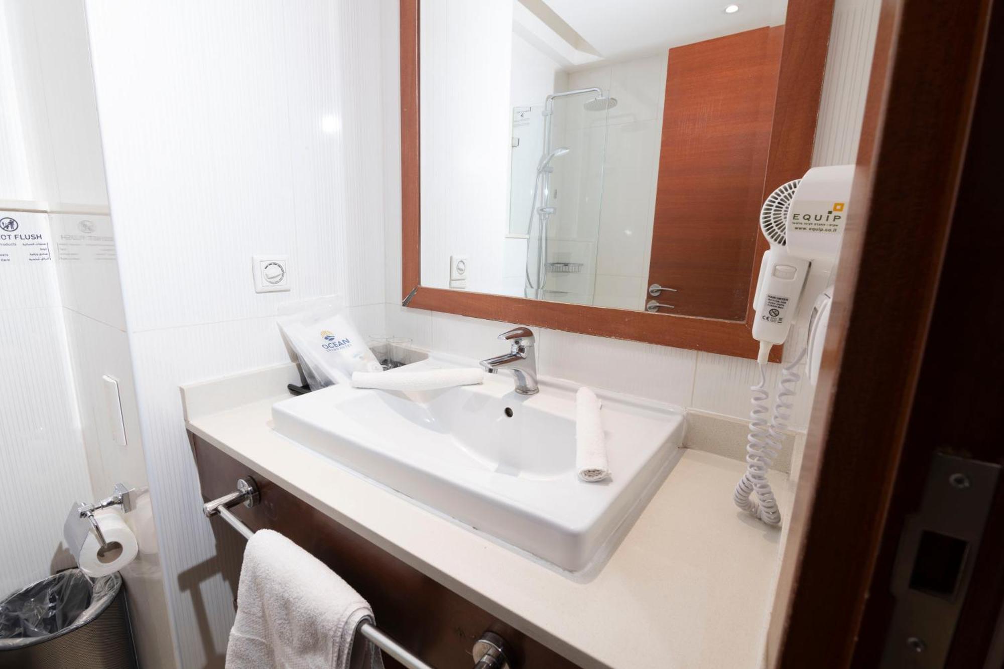Ocean Grand Hotel - รามัลเลาะห์ ภายนอก รูปภาพ