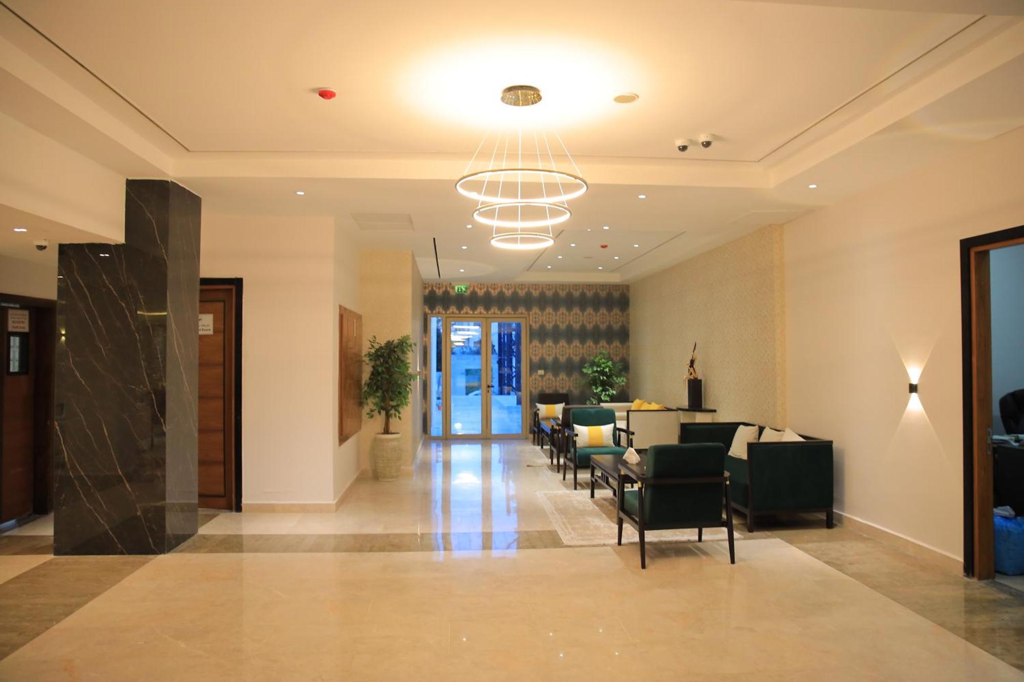 Ocean Grand Hotel - รามัลเลาะห์ ภายนอก รูปภาพ